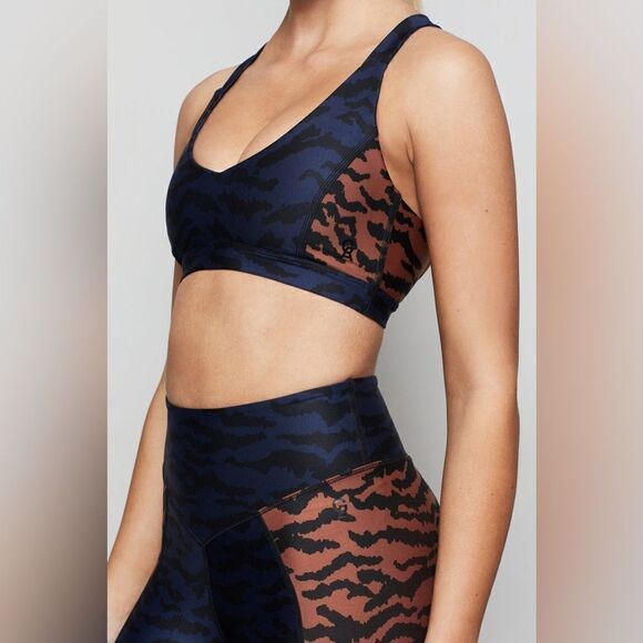 Good American Oasis Leopard Sports Bra Size small (2) - Picture 7 of 9